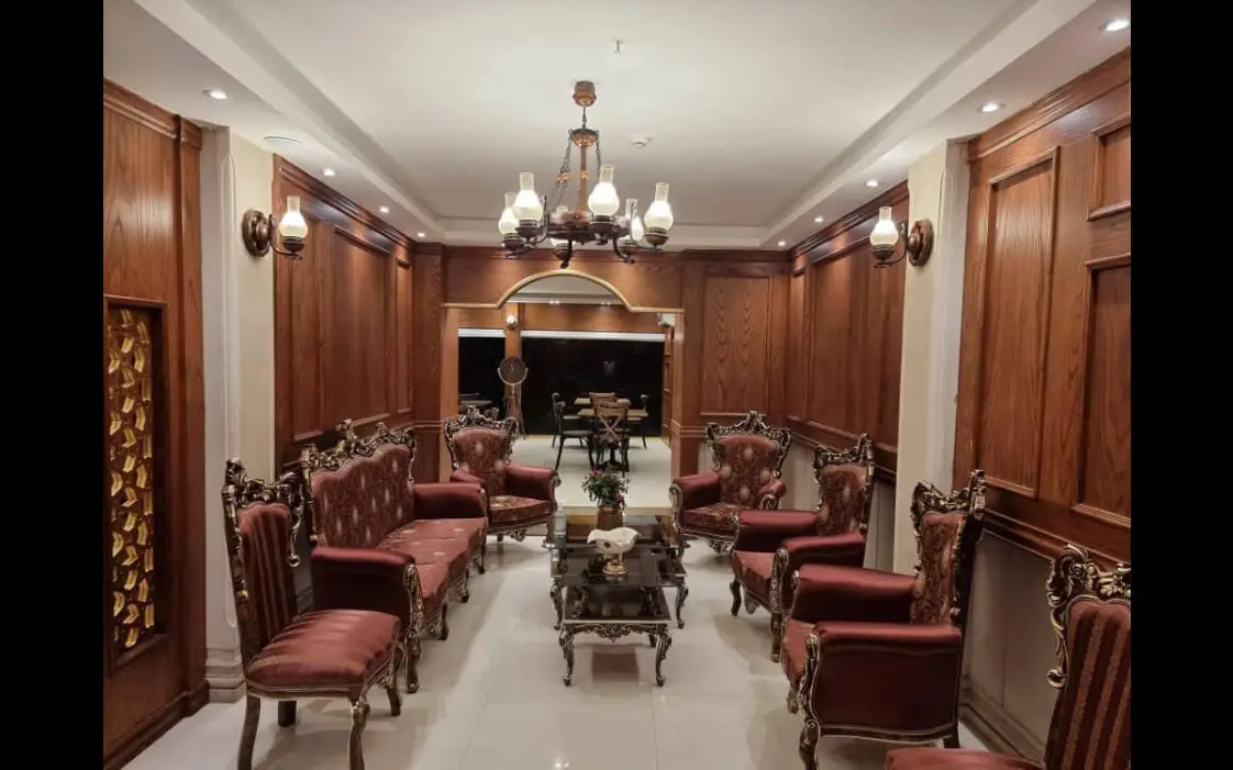 هتل آپارتمان سفرا مشهد